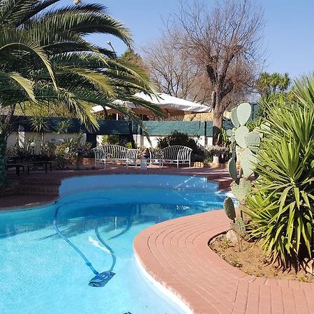 Sleep Eezy Cottages Benoni Luaran gambar