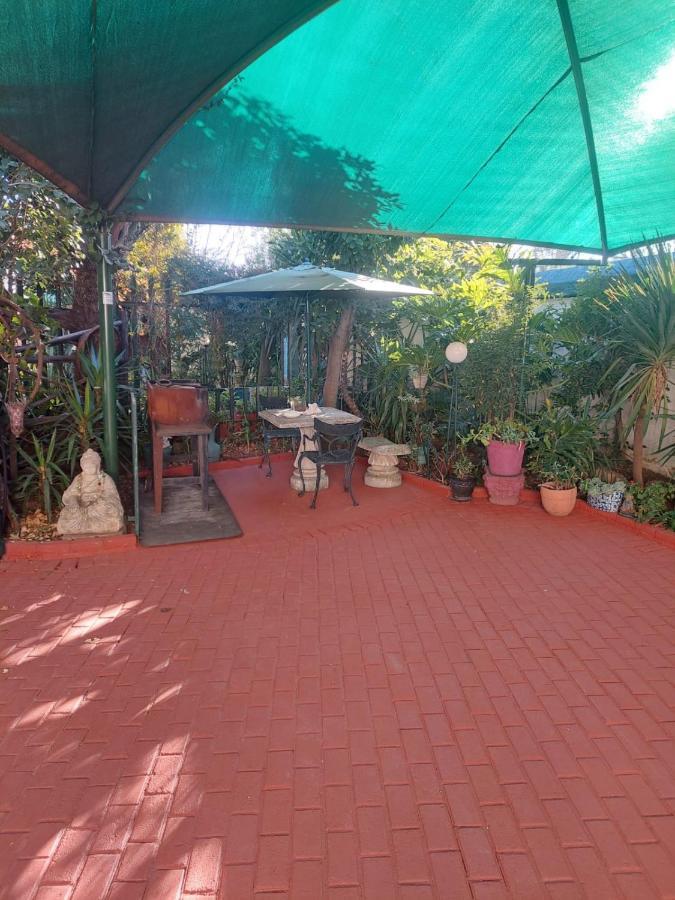 Sleep Eezy Cottages Benoni Luaran gambar