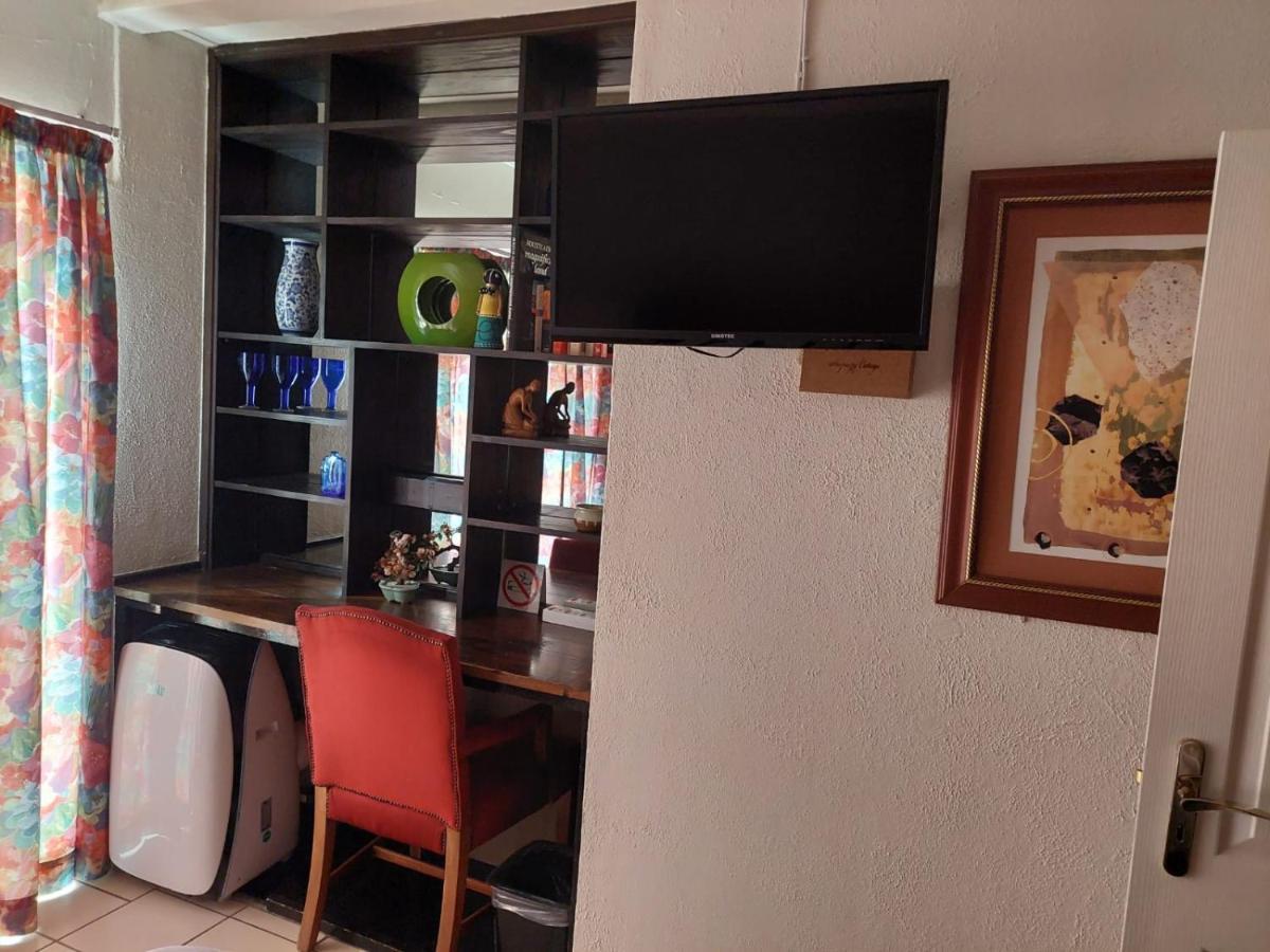 Sleep Eezy Cottages Benoni Luaran gambar